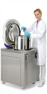Aplicación: Retirada segura de un contenedor de medios de un autoclave Systec